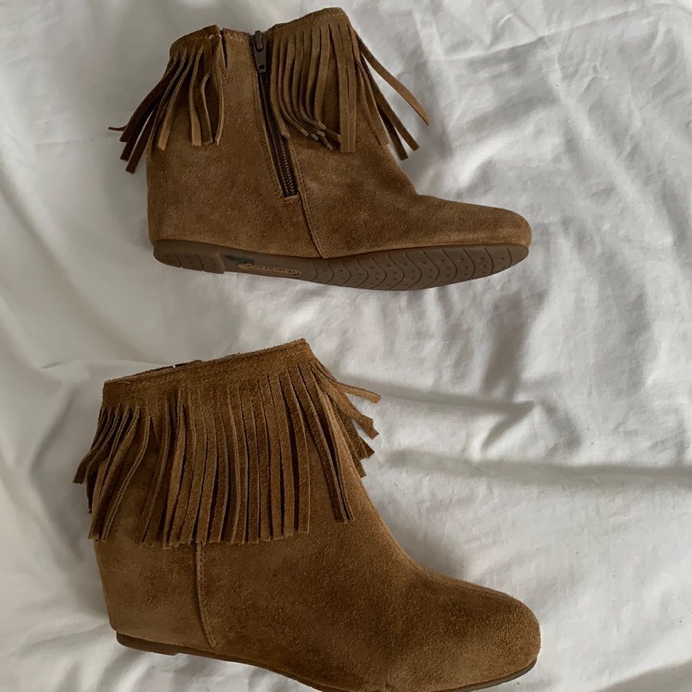Comfortiva women's •Riverton• Fringed Ankle Boot